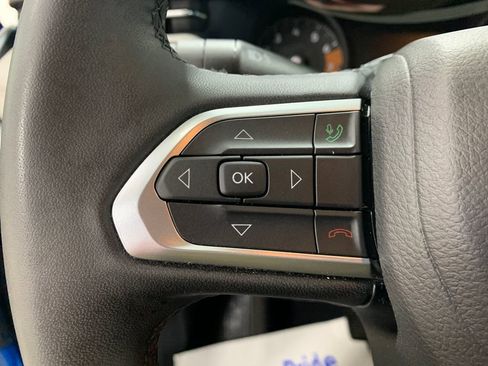 Used 2025 Jeep Compass Limited AWD/4WD image 21