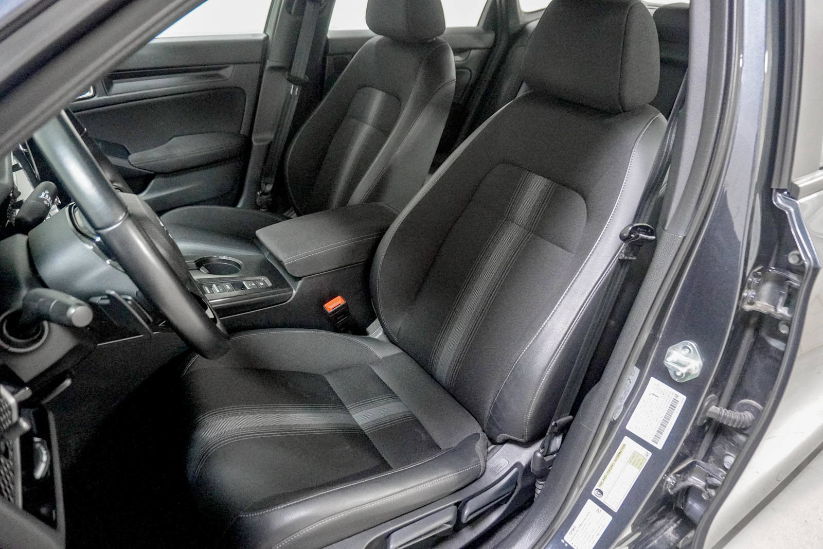 Used 2025 Honda Civic Sport image 18