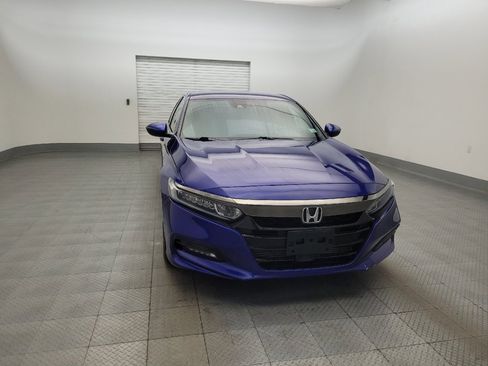 Used 2018 Honda Accord Sport image 14