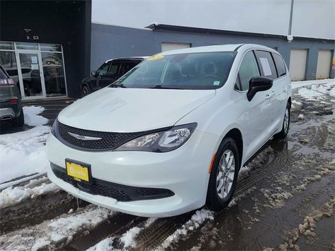 Used 2024 Chrysler Voyager LX image 1