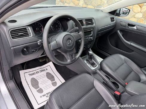 Used 2014 Volkswagen Jetta SE image 5