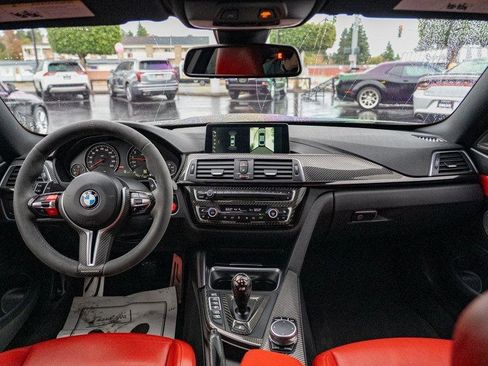 Used 2018 BMW M4 Coupe image 21
