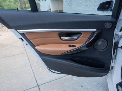 Used 2016 BMW 328i xDrive Sedan AWD/4WD image 16