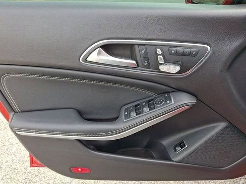 Used 2019 Mercedes-Benz CLA 250 4MATIC image 12