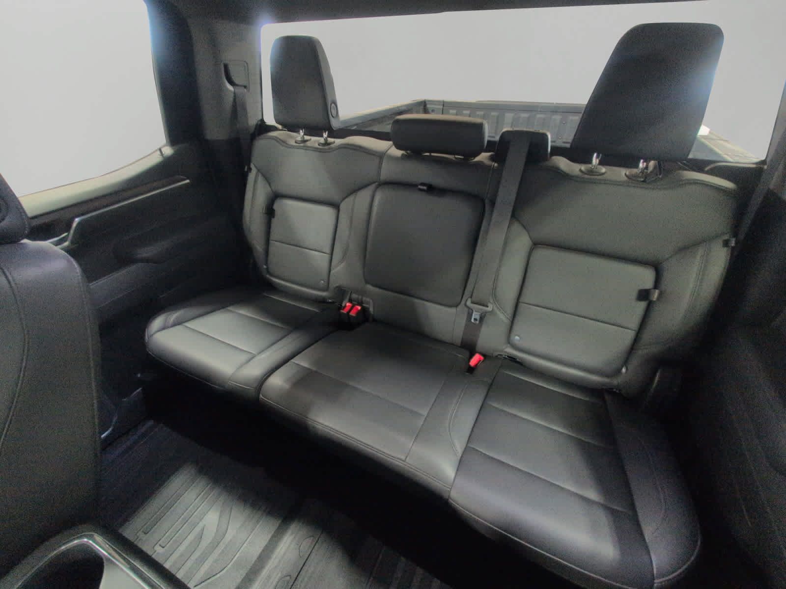 Used 2023 GMC Sierra 1500 SLT w/ SLT Premium Package AWD/4WD image 13