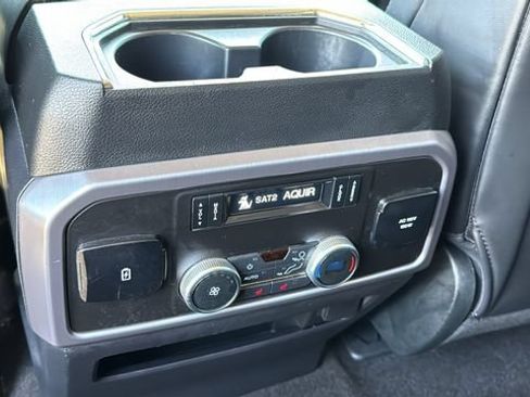 Used 2020 Ford Expedition Platinum RWD image 16