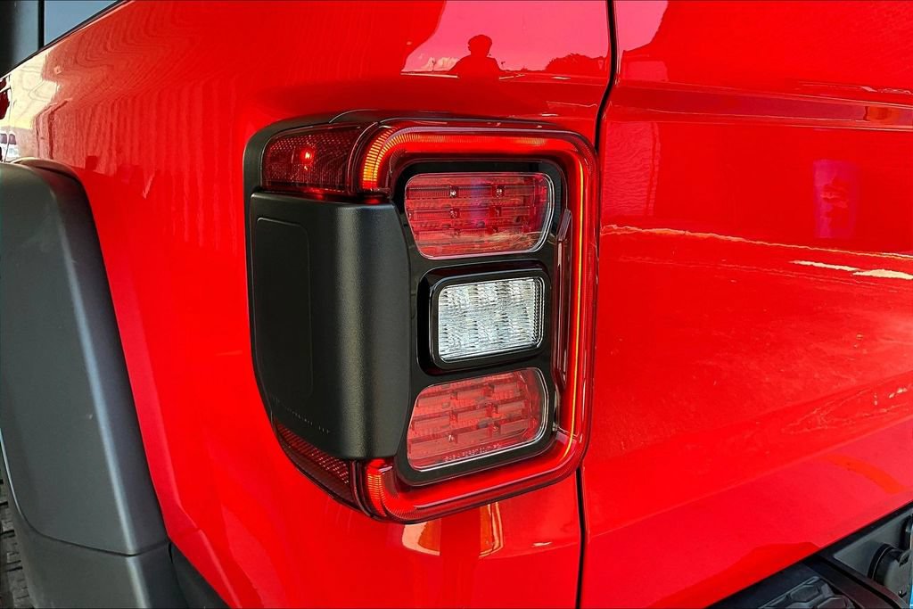 Used 2026 Jeep Gladiator Rubicon AWD/4WD image 23