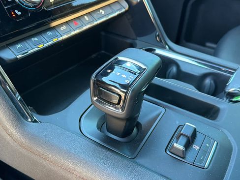 Certified 2024 GMC Sierra 1500 AT4 w/ Technology Package image 12