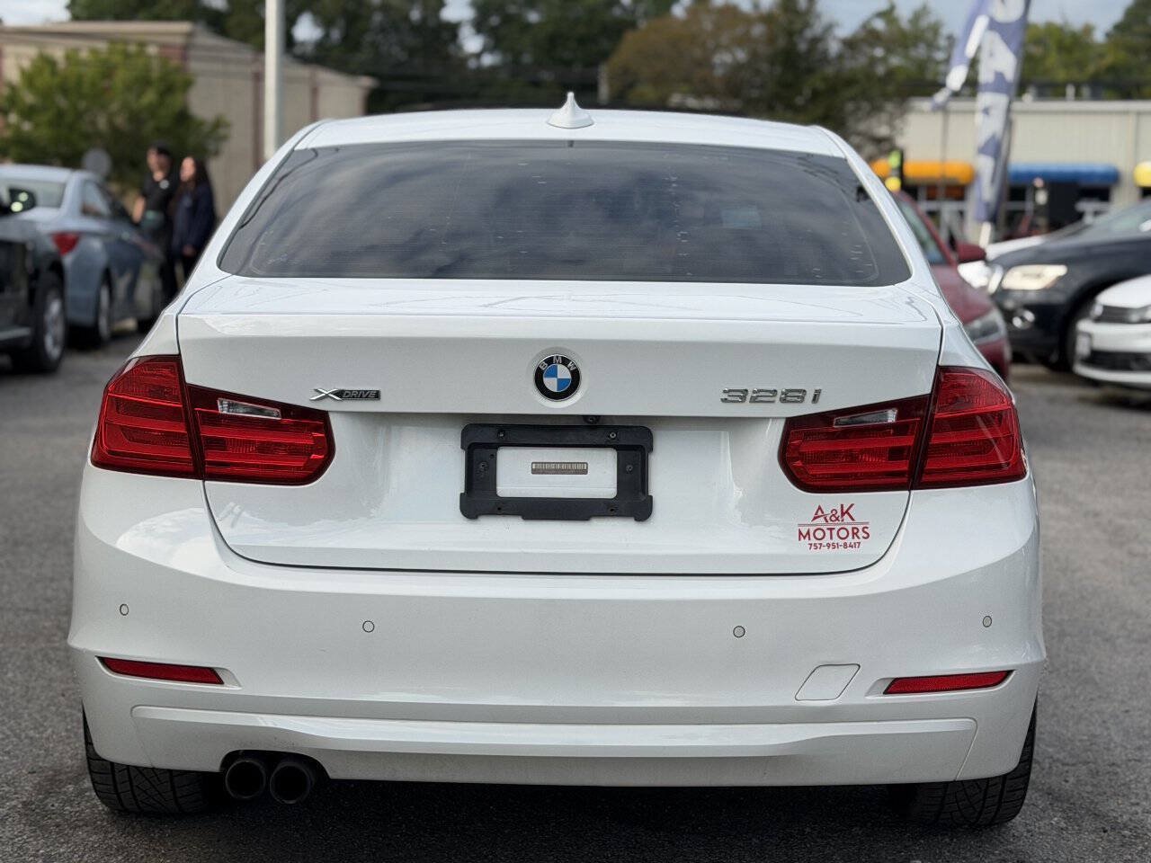 Used 2015 BMW 328i xDrive Sedan AWD/4WD image 7