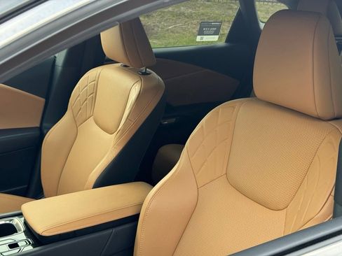 Certified 2025 Lexus RX 350 FWD w/ Technology Package image 21