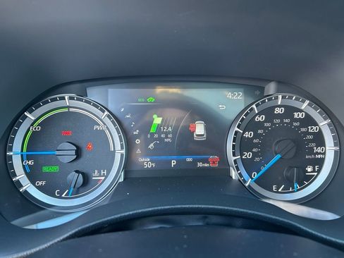 Used 2025 Toyota Highlander XLE image 12