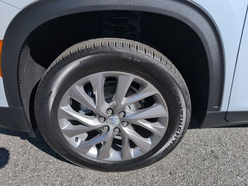 New 2026 Buick Enclave Preferred w/ Power Package image 2