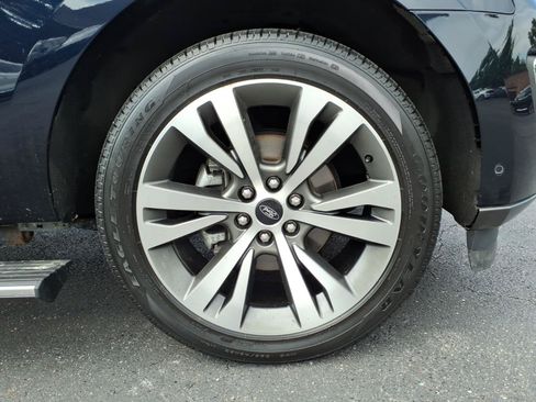 Used 2021 Ford Expedition Limited AWD/4WD image 9