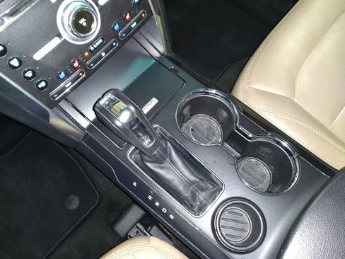 Used 2016 Ford Explorer Limited FWD image 26