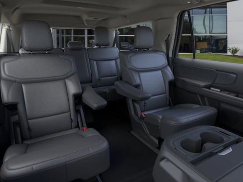 New 2025 Ford Expedition Max Active image 11