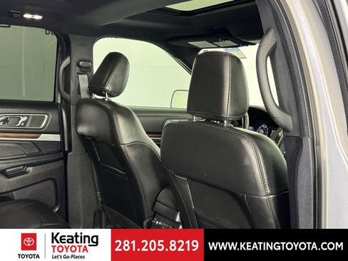Used 2019 Ford Explorer Limited w/ Class III Trailer Tow Package FWD image 18