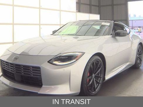 Used 2024 Nissan Z Performance w/ Floor Mat Package RWD image 1