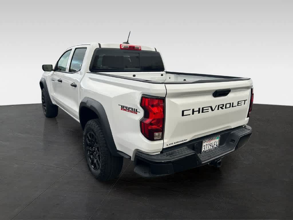 Used 2025 Chevrolet Colorado Trail Boss AWD/4WD image 4