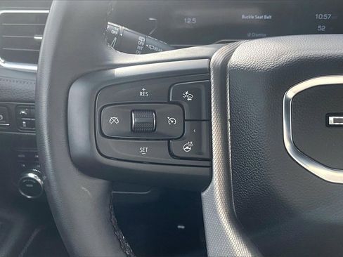 Used 2023 GMC Yukon XL Denali image 18