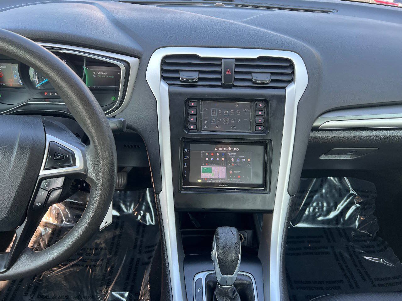 Used 2014 Ford Fusion SE FWD image 31