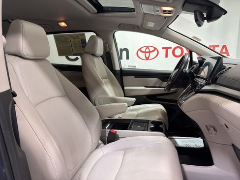 Used 2025 Honda Odyssey EX-L image 12