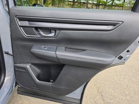 Certified 2025 Honda CR-V EX image 16