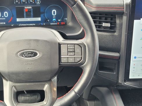 Used 2022 Ford Expedition Max Limited image 14