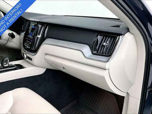 Certified 2024 Volvo XC60 B5 Plus w/ Protection Package Premier AWD/4WD image 21