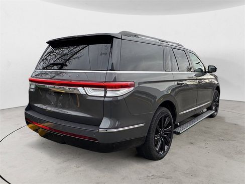Used 2024 Lincoln Navigator L Black Label image 4