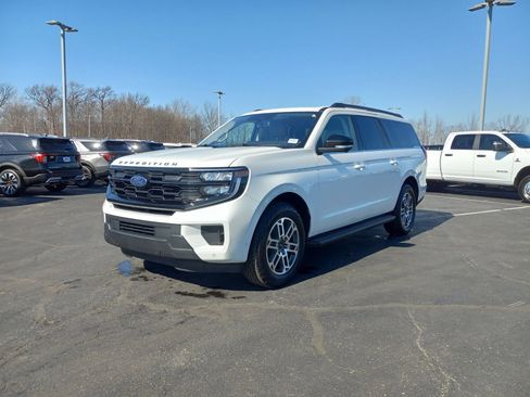 Used 2025 Ford Expedition Max Active image 2