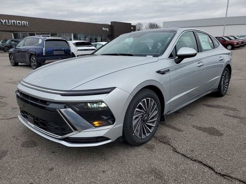 New 2026 Hyundai Sonata SEL image 2