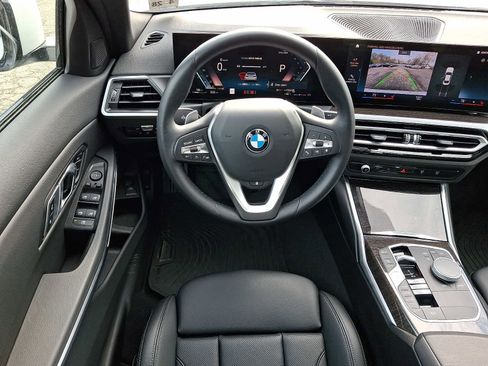 Used 2023 BMW 330i xDrive Sedan w/ Driving Assistance Package AWD/4WD image 12