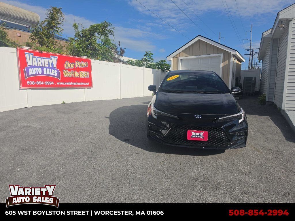 Used 2023 Toyota Corolla SE FWD image 1