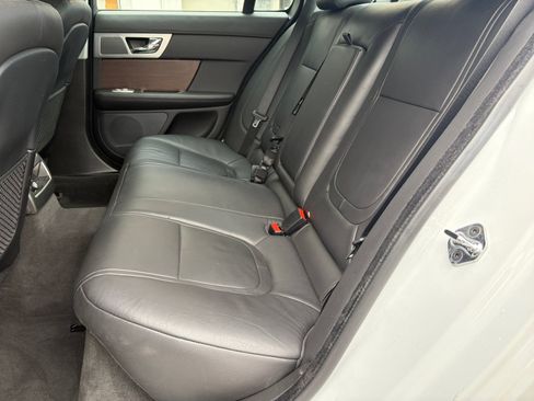 Used 2013 Jaguar XF 3.0 AWD/4WD image 26