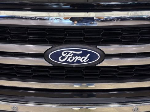 Used 2024 Ford F150 Lariat w/ Equipment Group 502A High AWD/4WD image 12