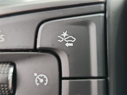 Used 2023 Chevrolet Silverado 1500 LT Trail Boss w/ LPO, Dark Essentials Package image 32