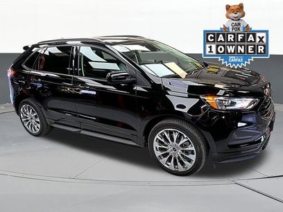 Used 2024 Ford Edge SE w/ Black Appearance Package