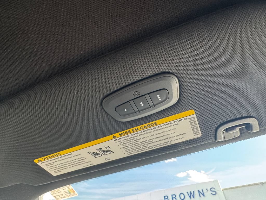 New 2027 Chrysler Pacifica Select FWD image 30