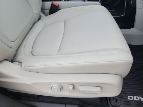 New 2026 Honda Odyssey EX-L image 20