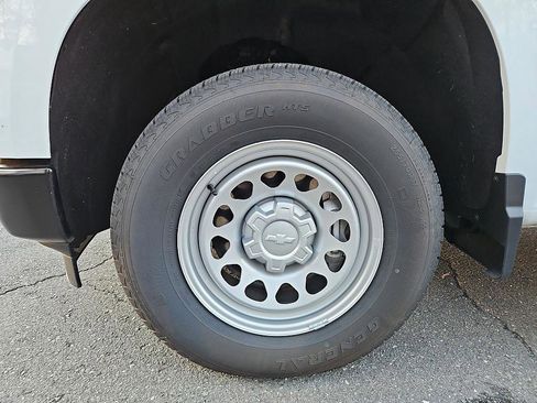 New 2025 Chevrolet Silverado 1500 W/T w/ WT Value Package image 9