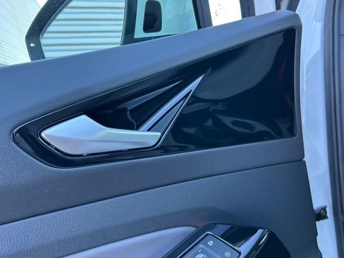 Used 2021 Volkswagen ID.4 Pro S image 55