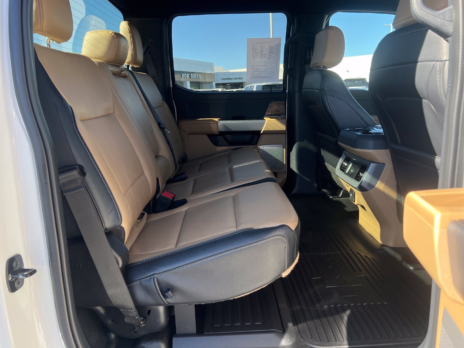 Used 2025 Ford F350 Lariat w/ Black Appearance Package AWD/4WD image 29