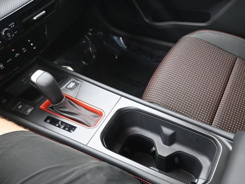 New 2026 Nissan Kicks SR image 18