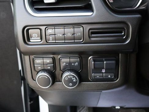 Used 2021 Chevrolet Tahoe LT w/ LT Signature Package image 43