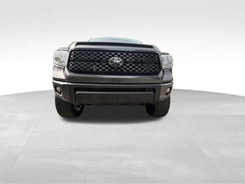 Used 2021 Toyota Tundra SR5 w/ SR5 Upgrade Package AWD/4WD image 12