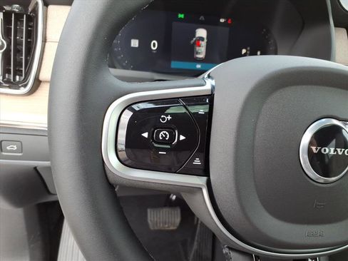 New 2026 Volvo XC90 B6 Plus w/ Protection Package image 15