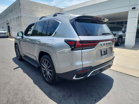 Used 2025 Lexus LX 600 F Sport w/ Accessory Package (2T) AWD/4WD image 6