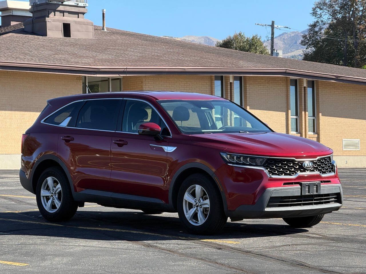 Used 2021 Kia Sorento LX FWD image 7