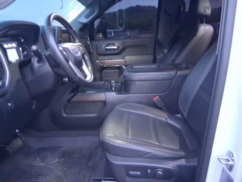 Used 2022 GMC Sierra 2500 Denali AWD/4WD image 5