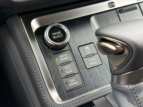 New 2026 Lexus GX 550 AWD/4WD image 30